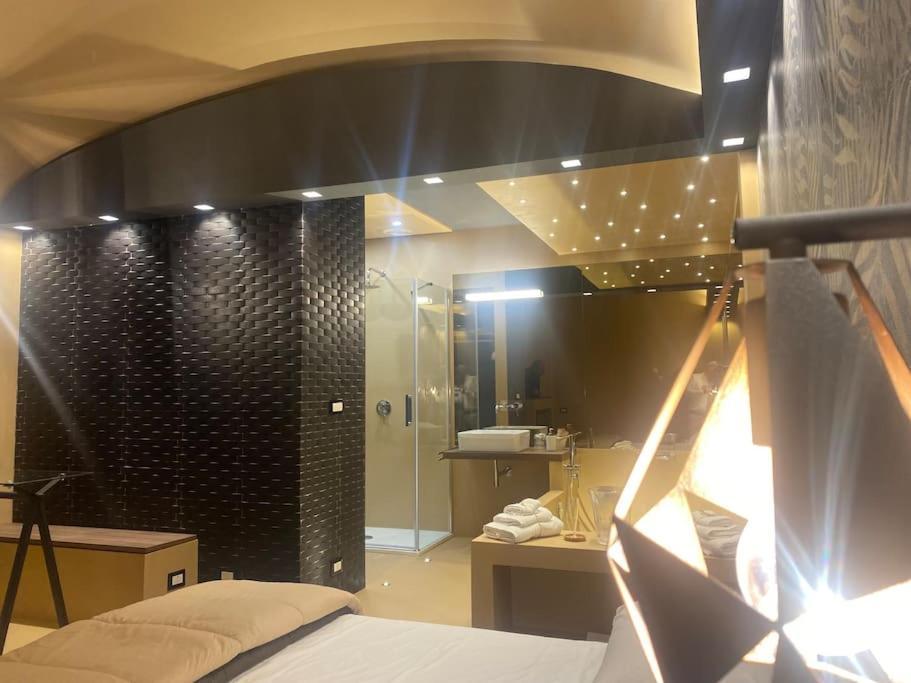 Montesantogroup Suite House Nel Centro Di Napoli Nápoles Exterior foto