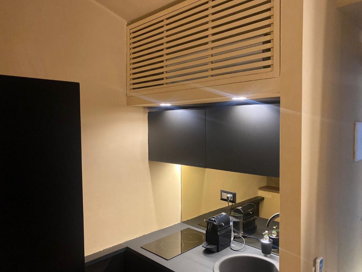 Montesantogroup Suite House Nel Centro Di Napoli Nápoles Exterior foto